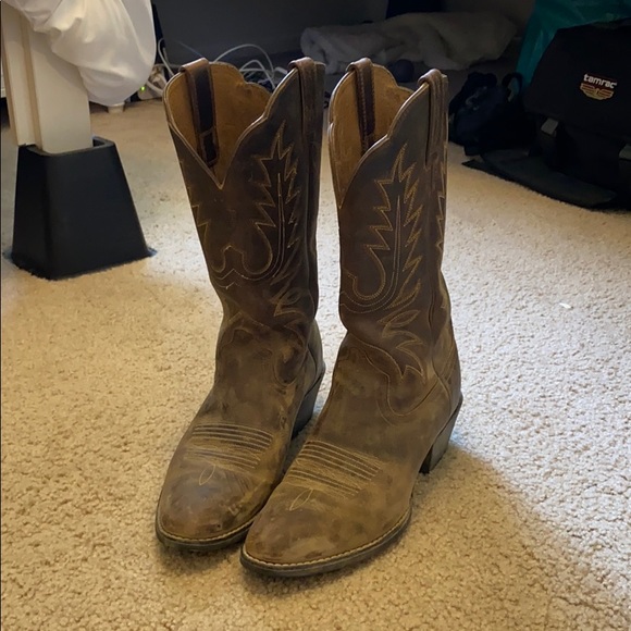 Ariat Cowboy Boots - Picture 1 of 5